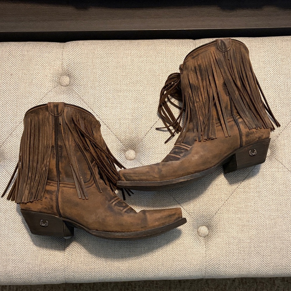 Eight Second Angel Distressed Brown Western Boots